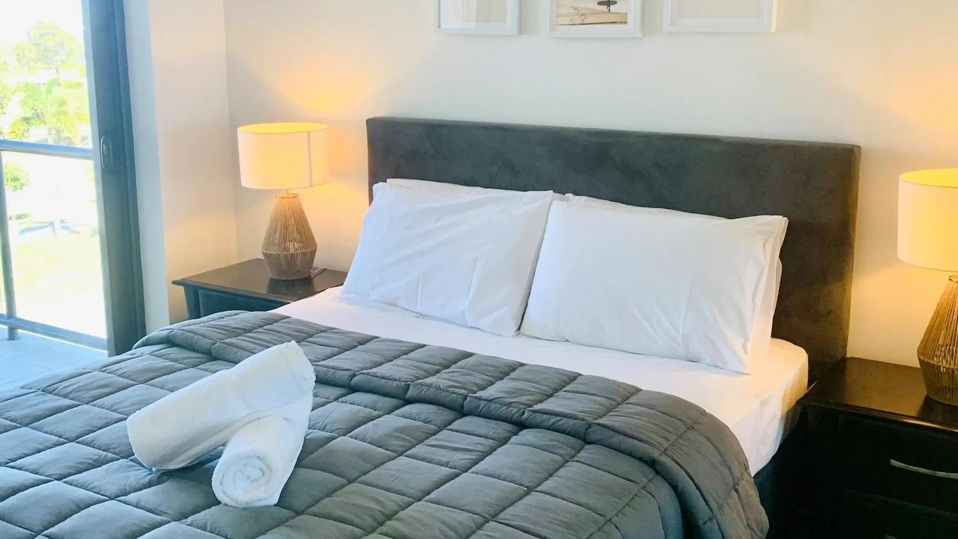 Aqualine Apartments On The Broadwater Gold Coast 4*,  Australia